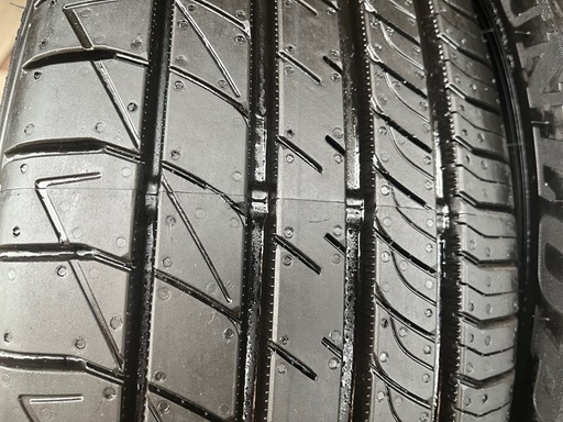 【新品同様！シエンタ夏タイヤ】185/60 R15