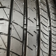 【新品同様！シエンタ夏タイヤ】185/60 R15の画像