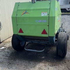 宮城発　スター農機 中型 ロールベーラー TRB0920WT リモコン・ジョイント付き 牧草 畜産 梱包　の画像