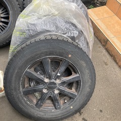 社外ホイール　155/80R13  冬タイヤ付き　２本に片減りあり