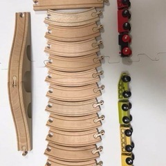 玩具 イケヤ 木の車