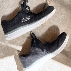 スケッチャーズ SKECHERS スニーカーの画像