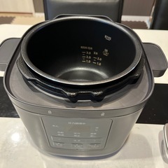 電気圧力鍋の画像