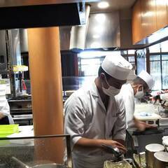 営業時間前の仕込み作業をお願いいたします！　宮崎駅すぐそばの串焼店　日中の短時間　未経験者歓迎　週日数・時間数応相談！！の画像