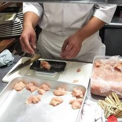 営業時間前の仕込み作業をお願いいたします！　宮崎駅すぐそばの串焼店　日中の短時間　未経験者歓迎　週日数・時間数応相談！！の画像
