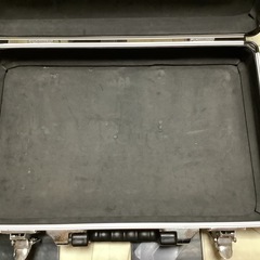 【リサイクルサービス八光】幅41cm　アルミ製　アタッシュケース　鍵なしの画像