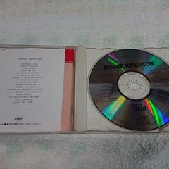 ♠　Best Now Minnie Riperton (ミニー・リパートン) 　ポピュラー史に残る名曲"Loving You"で、一世を風靡したミニー・リパートン。5オクターブの声域は天使の歌声と呼ばれ、人々を魅了した。70年の最初のソロ・アルバム「Come To My Garden」、スティーヴィー・ワンダーが参加して制作されたアルバム「Perfect Angel」が代表作。の画像