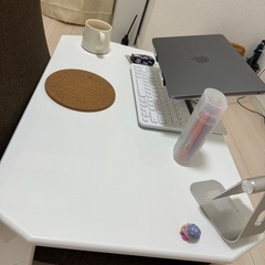折りたたみテーブル