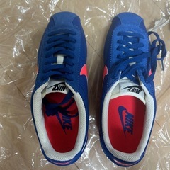 新品未使用NIKEスニーカー23cm（21〜22の方向き）の画像