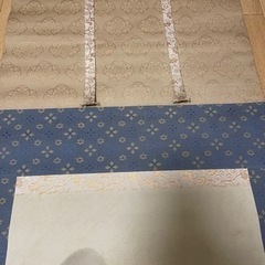 彩色　山水の掛け軸の画像