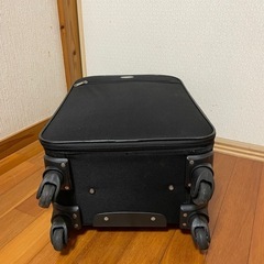 【お譲り先決定】スーツケース　バッグ　旅行　黒　の画像