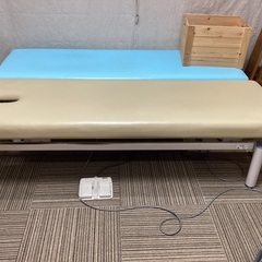 タカタベッド製の　有孔電動ベッドです🎵　　