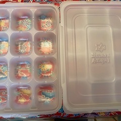 離乳食タッパー4つの画像