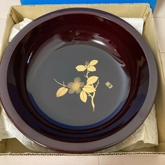 箱入り　お菓子入れ？の画像