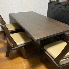 ダイニングテーブルセットの画像