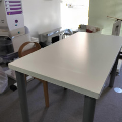 再値下げ！【中古】定番 IKEA　白いダイニングテーブル