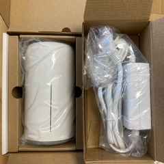 UQ WIMAX ホームルーター Speed Wi-Fi HOME L02の画像