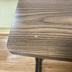 手動昇降デスクの画像