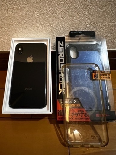 iPhoneXS 256GB simfree 黒　82% 新品ケース/フィルム付