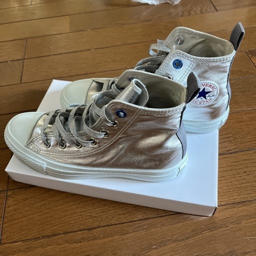 converse  ハイカットスニーカー　シルバー　タグ付　23cm