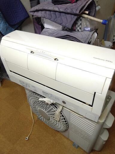 激安☆2018年製 日立 エアコン 2,2kw 白くまくん