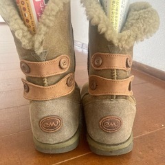 emu エミュ ムートン カーキ色 オーストラリア 24.5cmの画像