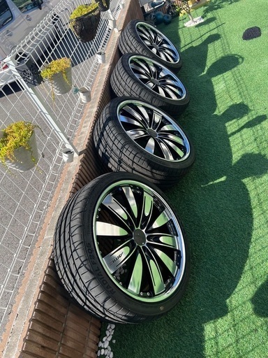 R20 タイヤ-ホイール