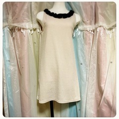 ꒰White Palette꒱薔薇モチーフ ノースリーブ チュニックLサイズOKの画像