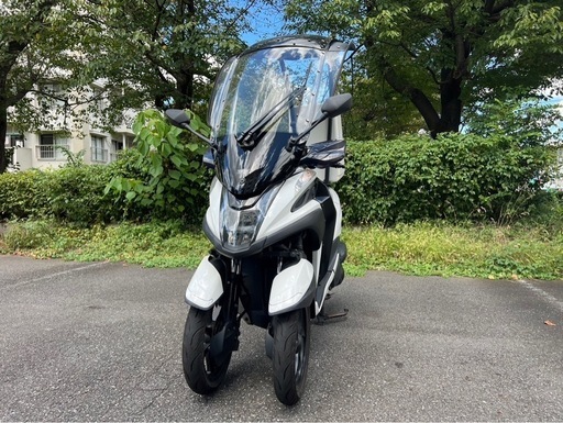 トリシティ125sec1j 後期型 屋根付き