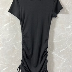 美品🔥SHEIN ワンピース 黒 レディースの画像