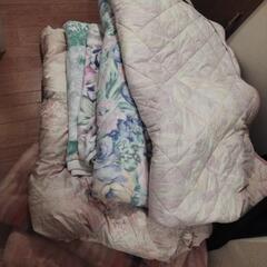 決まりました。無料。羽毛布団、毛布、敷きパッドなど7つ