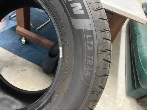 ランドクルーザー２５０のタイヤのみ