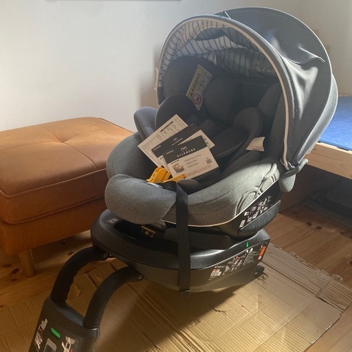 チャイルドシート　エールべべ　クルット4Oui2