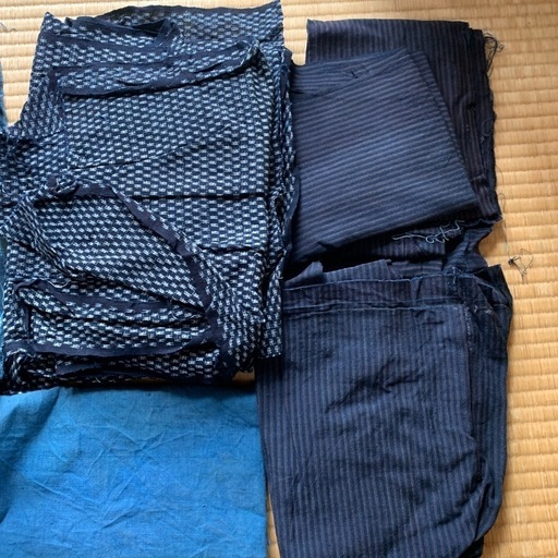 藍染 藍染め 古布 蔵出し 初出品 1.2kg はぎれ　セット　まとめて まとめ売り 生地 ハギレ　骨董　古物　フリマ 着物 江戸 大正 昭和 アンティーク　紬 ヴィンテージ　木綿 当時物 裁縫　リメイク　手芸　生地　昭和レトロ アンティーク はぎれ ハンドメイド パッチワーク リメイク 材料  着物 浴衣 羽織 帯 つまみ細工   縮緬細工 吊るし飾り 手芸 小物 洋服 カバン 小物入れ ポーチ コート バック　ハンドメイド