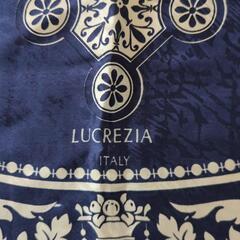 シルク 大判スカーフ イタリア LUCREZIAの画像