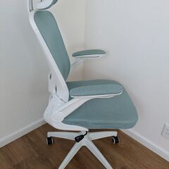 【中古】【オフィス用チェア】KERDOM パソコンチェア オフィスチェア 椅子 テレワーク メッシュ人間工学椅子 デスクチェア 疲れない 勉強 学習 ランバーサポート付き 360度回転 腰に良い 人気 おしゃれ（KD9060H-Light Blue-New）の画像