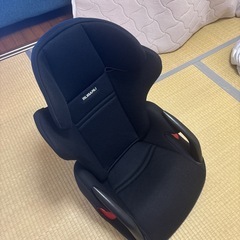 
キッズ用品　車内ジュニアシート 