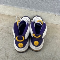 NIKE  レイカーズカラーAIRUPtempoの画像