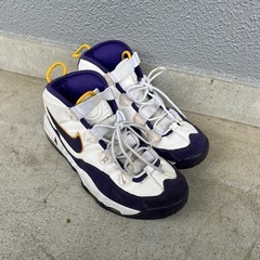NIKE  レイカーズカラーAIRUPtempoの画像