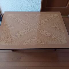 テーブルの画像