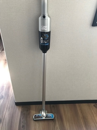 ドウシシャ 掃除機 スティッククリーナー 軽量 880ｇ コードレス 壁掛け