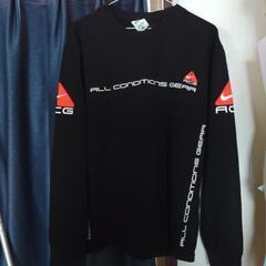 ナイキロングTシャツ