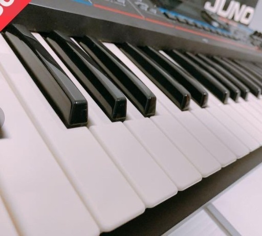 ローランド　シンセ　JUNO ＤI