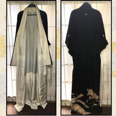 美しい和柄装飾付き黒色着物セット（扇子・バッグ付き）- 新品同様の画像