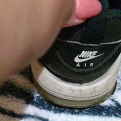 男の子NIKE&トミカ14cmスニーカー👟の画像