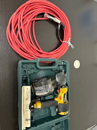 MAXコンプレッサー、高圧ホース、釘打ち機