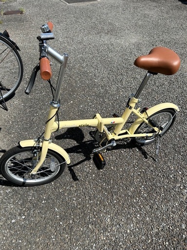 自転車　折りたたみ自転車　軽量　ほぼ新品