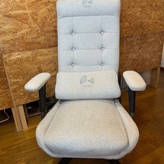 美品　ゲーミングチェア　
