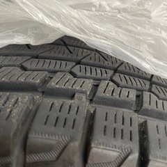 YOKOHAMAスタッドレスタイヤ（SUV用）の画像