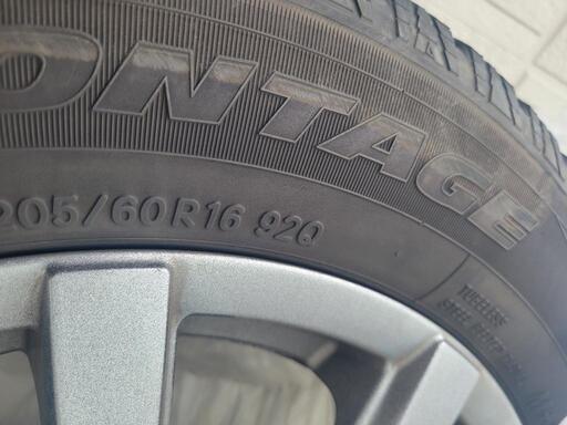 スタッドレスタイヤ　205/60R16　４本セット